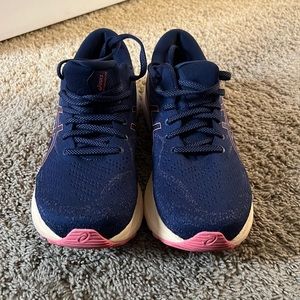 ASICS Gel-Kayano 29 size 10